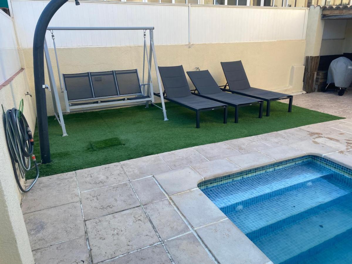토르뎀바라 Casa Con Gran Piscina Particular Cerca Playa 빌라 외부 사진