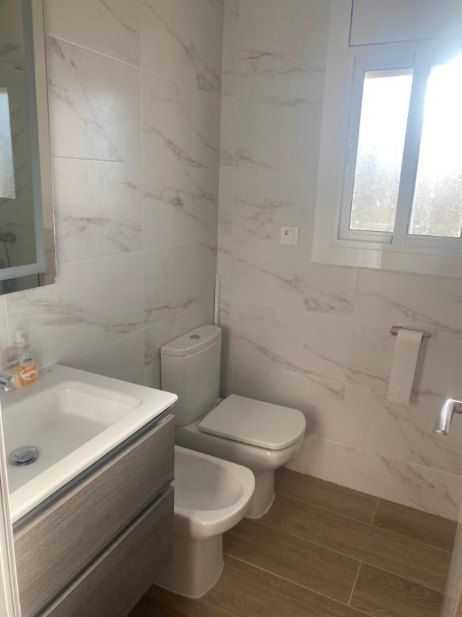 토르뎀바라 Casa Con Gran Piscina Particular Cerca Playa 빌라 외부 사진