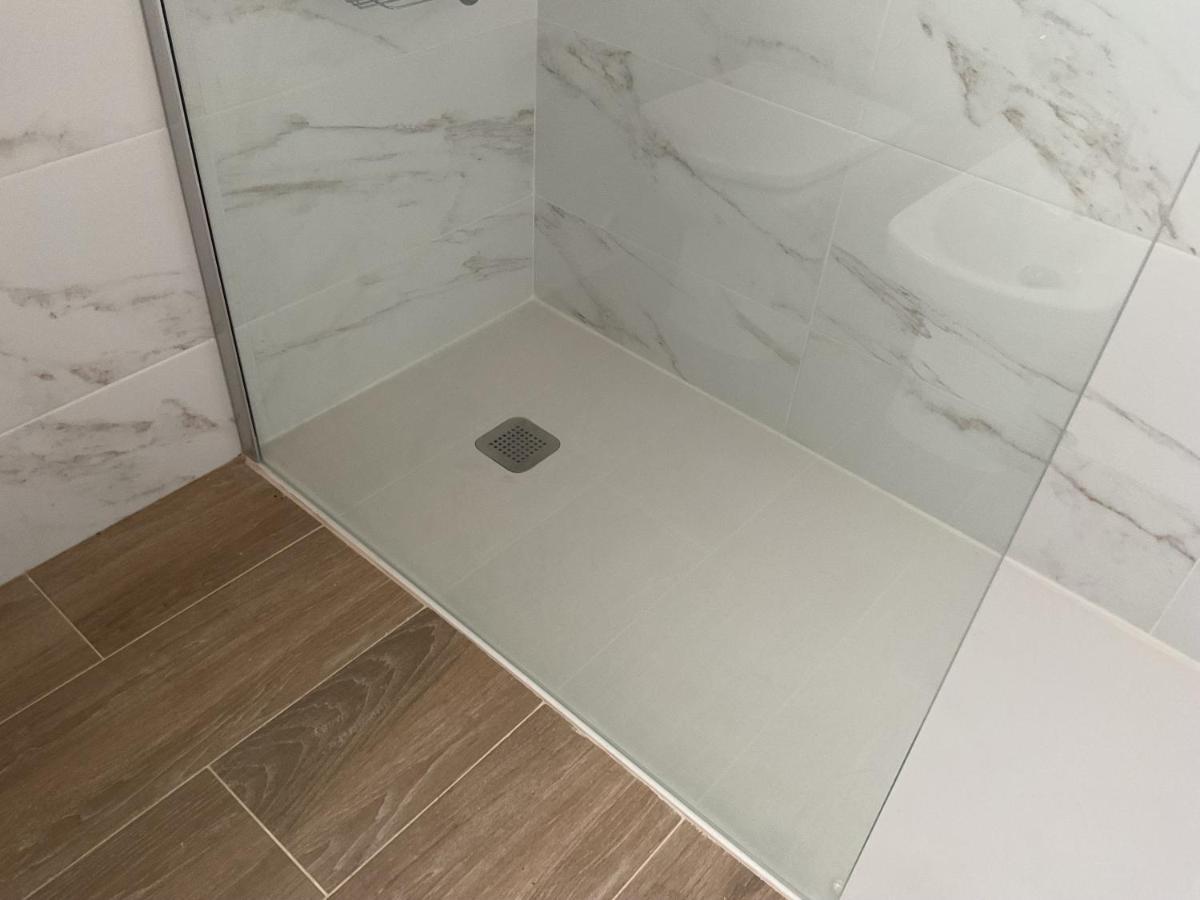 토르뎀바라 Casa Con Gran Piscina Particular Cerca Playa 빌라 외부 사진