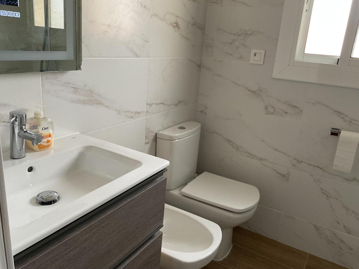 토르뎀바라 Casa Con Gran Piscina Particular Cerca Playa 빌라 외부 사진