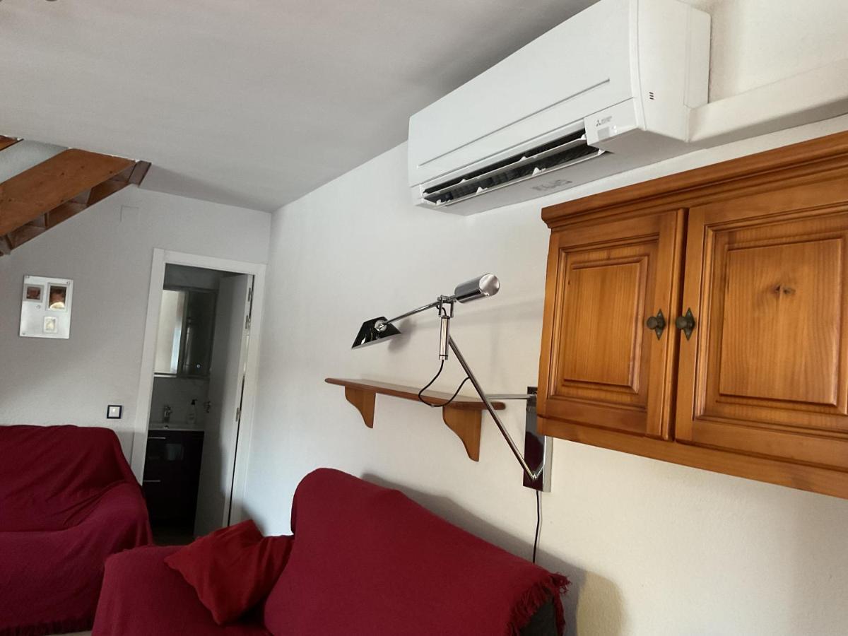토르뎀바라 Casa Con Gran Piscina Particular Cerca Playa 빌라 외부 사진