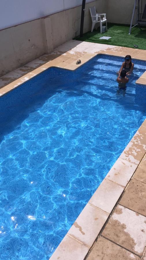 토르뎀바라 Casa Con Gran Piscina Particular Cerca Playa 빌라 외부 사진